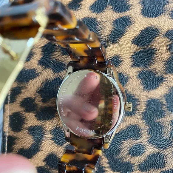 Tortoise and Gold Fossil Watch - Picture 2 of 4